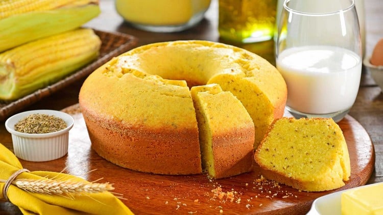 bolo de flocão de milho no liquidificador