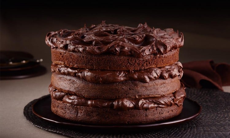 receita de bolo de chocolate fofinho na batedeira