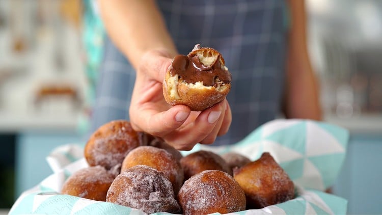 como fazer bolinho de chuva