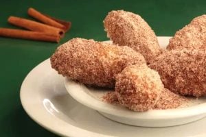 Como fazer bolinho de estudante