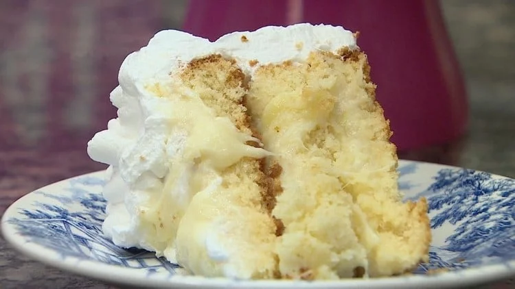 bolo com recheio de cupuaçu