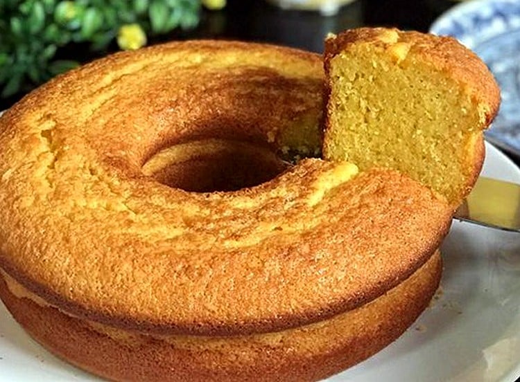 bolo de milho de liquidificador simples