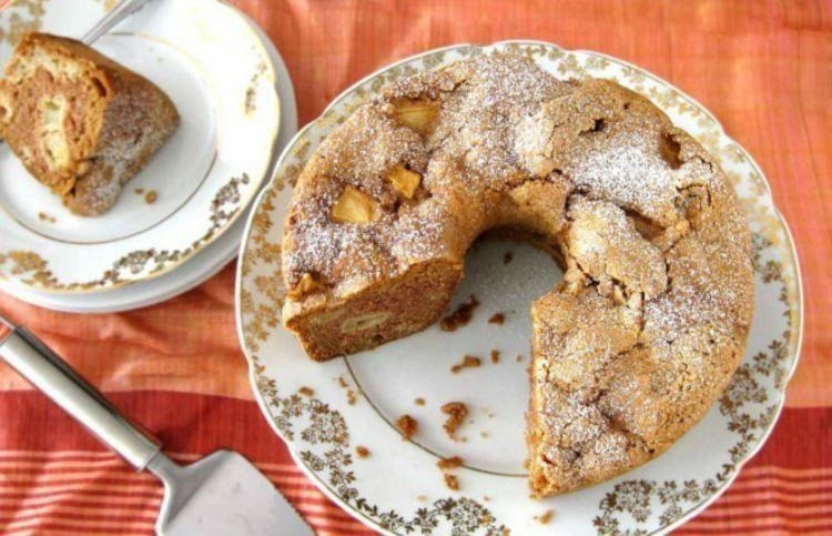 bolo de maçã com casca