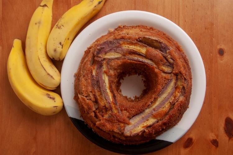 bolo de banana fit com 3 ingredientes