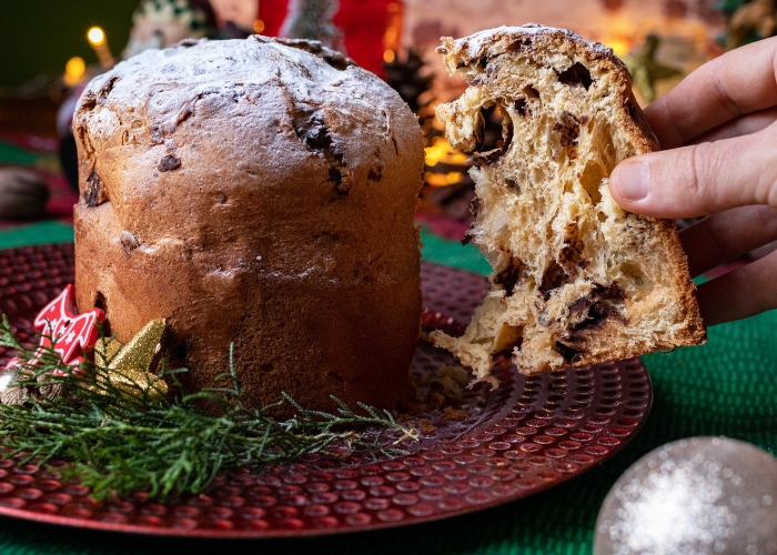 Por que deixar o panetone de cabeça para baixo