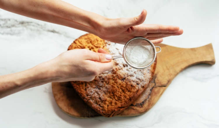 Como usar açúcar de confeiteiro no bolo