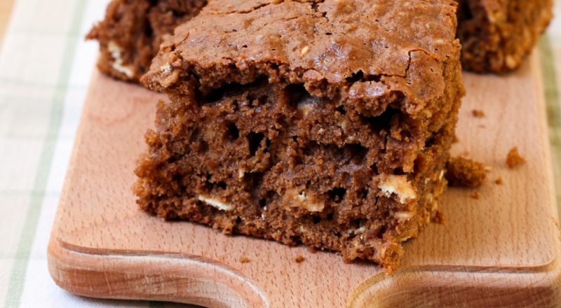 Bolo de aveia com chocolate