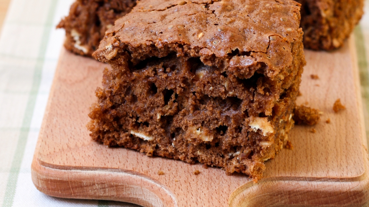 Bolo de aveia com chocolate