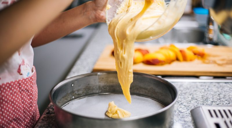 É melhor usar óleo ou margarina no bolo