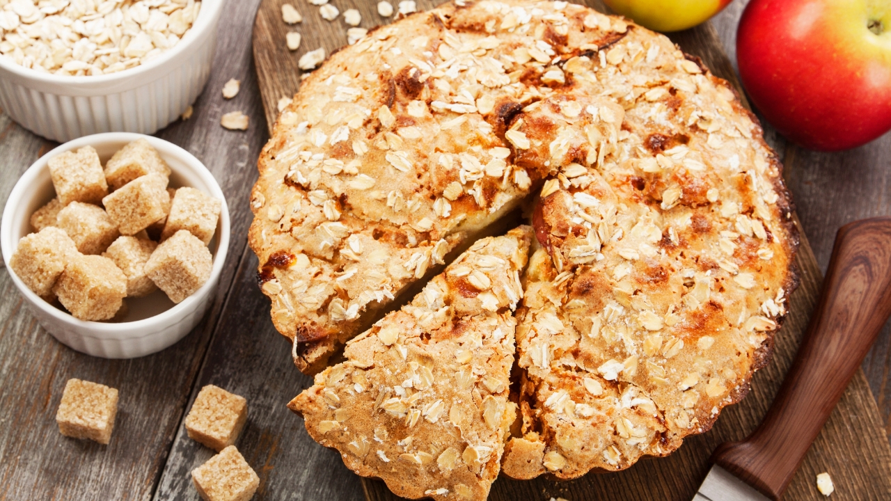 bolo de aveia, banana e maçã