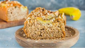 Bolo fit de banana e aveia no liquidificador