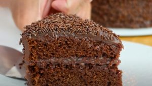 Bolo de chocolate sem liquidificador