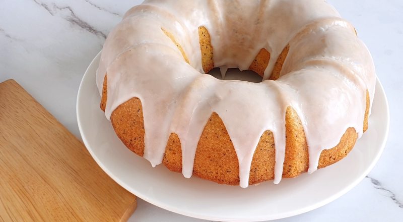 Bolo de maizena com leite de coco