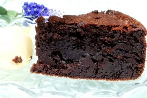 Bolo cremoso de chocolate