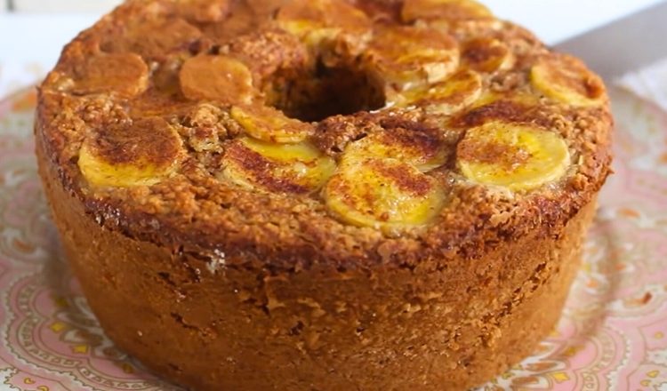 Bolo de banana com aveia e maizena