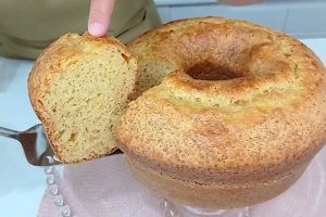 Bolo de bolacha de maizena