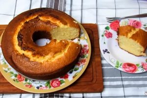 Bolo de farinha de arroz com iogurte