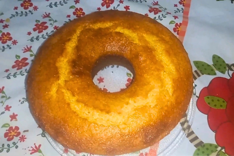 Bolo de flocão com 3 ingredientes