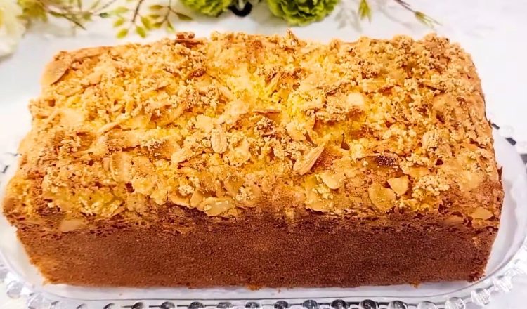 Bolo de laranja com amêndoas