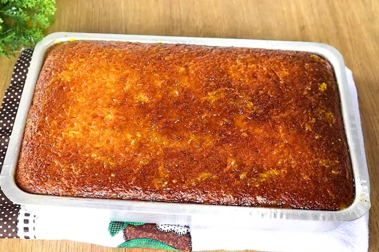 Bolo de laranja molhadinho