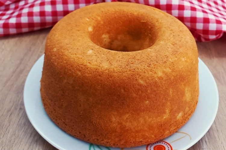 Bolo de leite condensado sem farinha de trigo