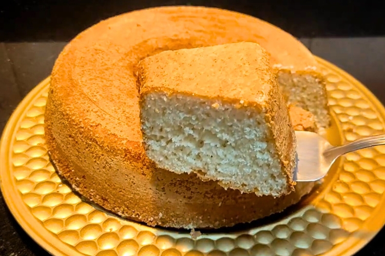 Bolo de limão sem leite