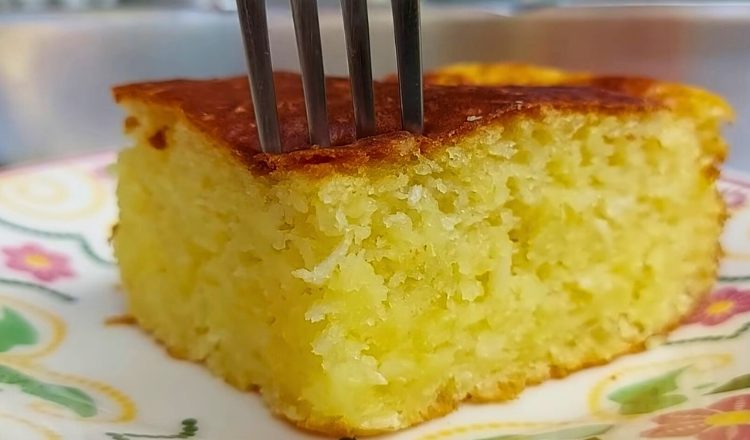 Bolo de mandioca com maizena