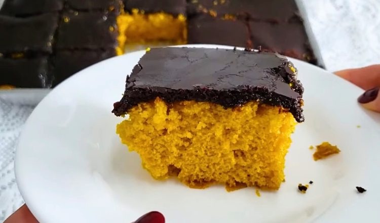 Calda craquelada para bolo de cenoura