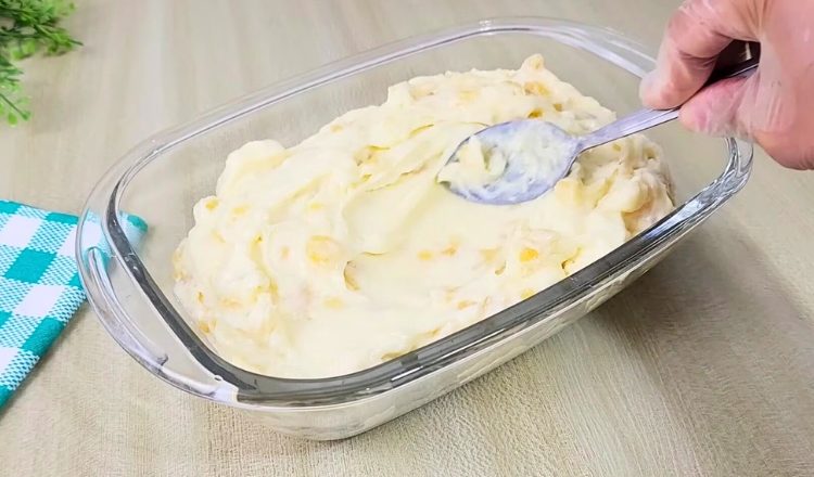 Creme belga com abacaxi para rechear bolo