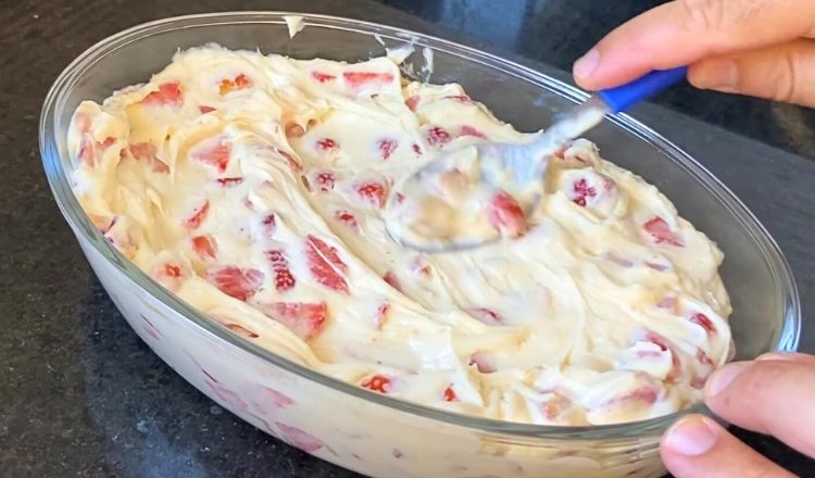 Creme de ninho com morango