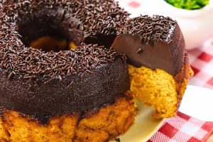 Bolo de cenoura com brigadeirão