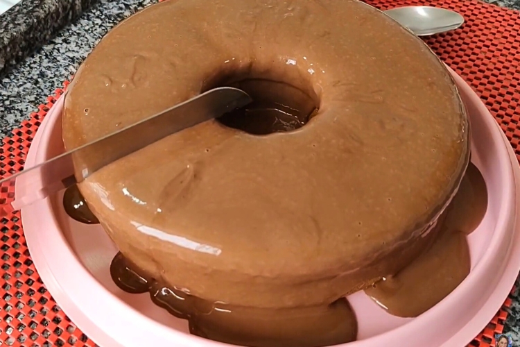 Bolo de cenoura com leite de coco