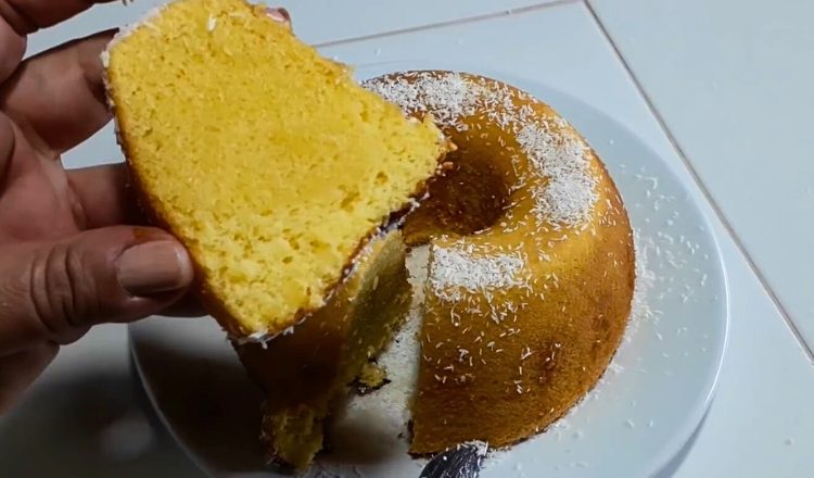 Bolo de fubá sem óleo