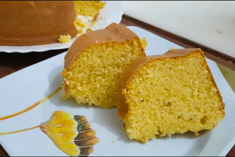 Bolo de fubá simples para café