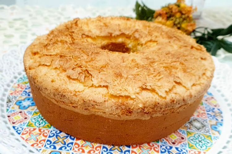 Receita de bolo de abacaxi fofinho e simples