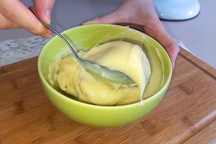 Recheio para bolo simples com leite condensado e creme de leite