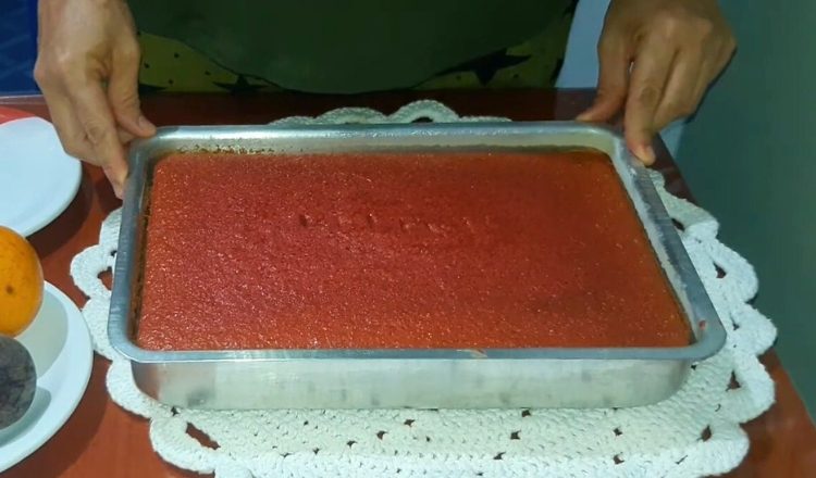 Bolo de beterraba com laranja
