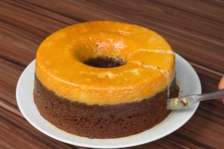 Bolo de chocolate com leite condensado