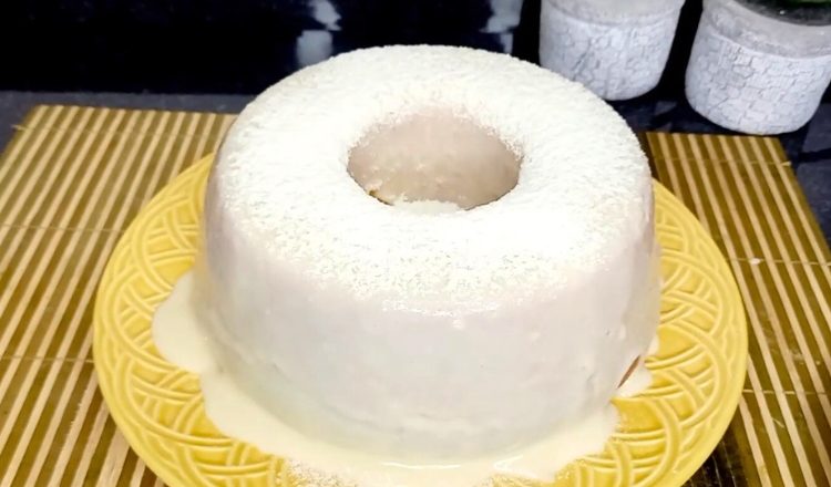 Bolo de laranja com massa pronta