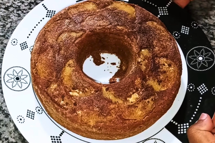 Bolo de maçã sem farinha de trigo