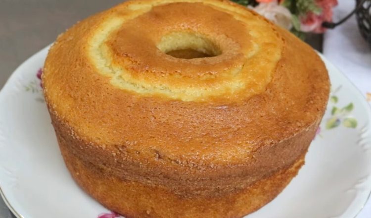 Bolo de trigo simples sem leite