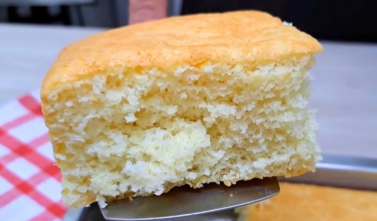 Bolo pão de ló com água