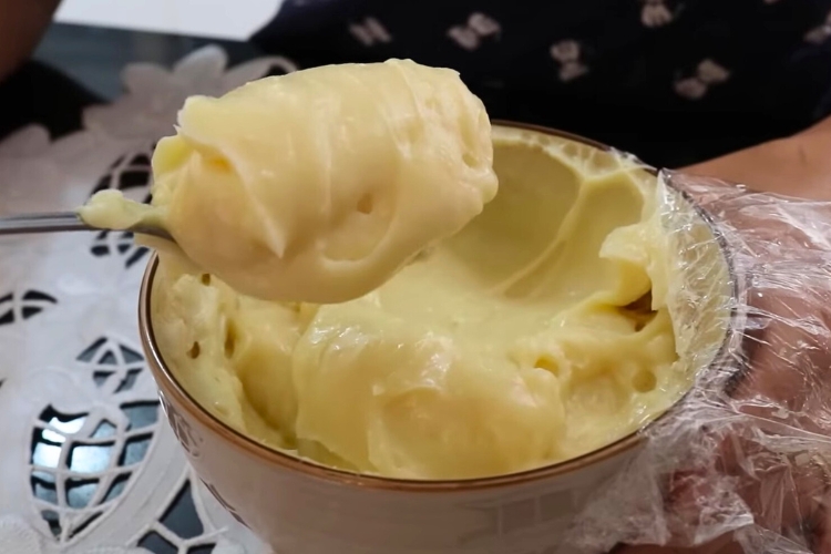 Recheio de bolo simples com 2 ingredientes