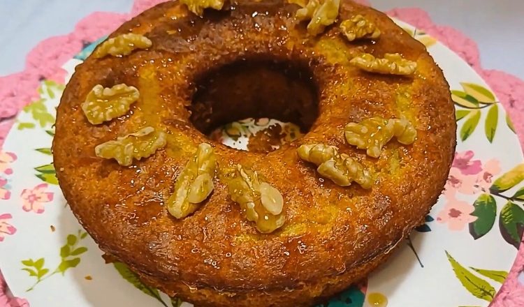Bolo de aveia com nozes