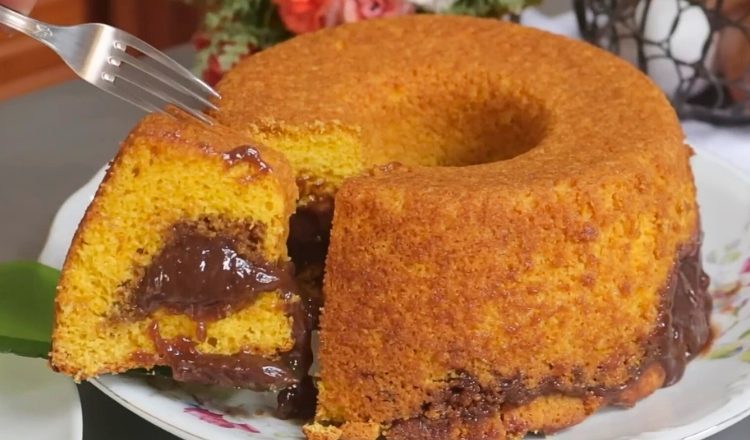 Bolo de cenoura com 2 ovos