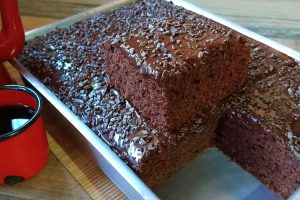 Bolo de chocolate com farinha de trigo