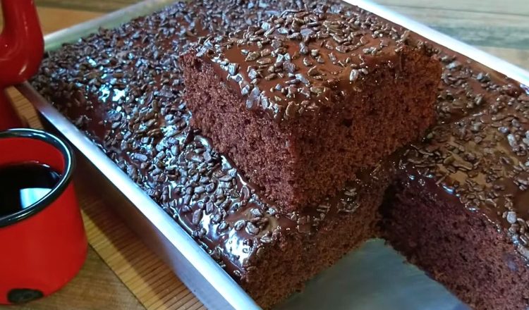 Bolo de chocolate com farinha de trigo