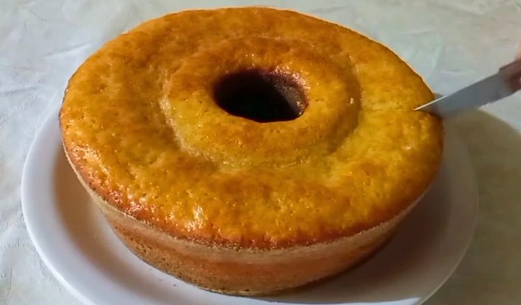 Bolo de fubá com 2 ovos