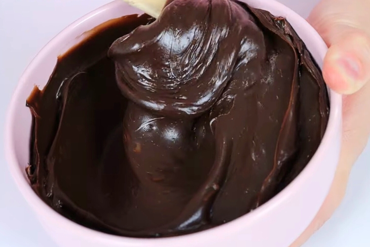 Brigadeiro para recheio de bolo de aniversário