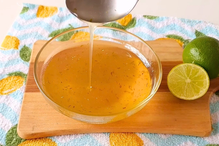 Calda de limão simples para bolo